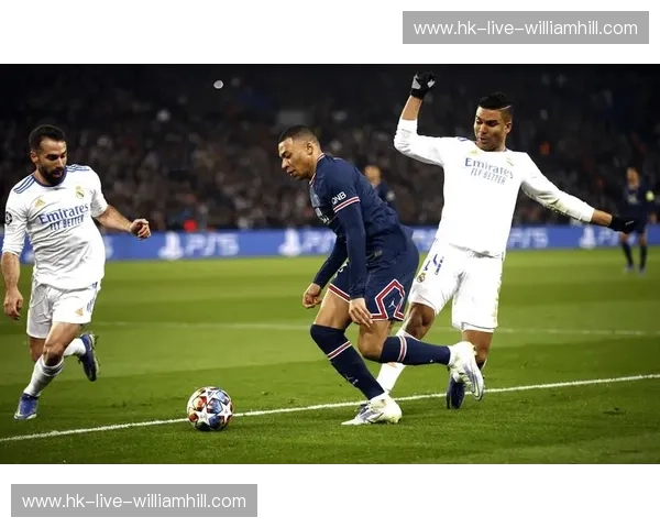 皇马vs巴黎直播：足球盛宴，巅峰对决，等你来战！